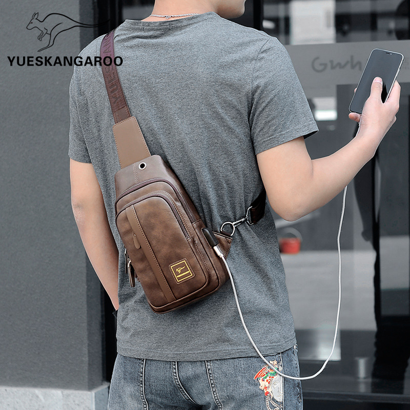 Mens Fashion Blog - メンズファッション財布PUレザーバックパック小型USB充電チェストパッククロスショルダー必需品サイドバッグ付きポータブルチェストバッグ