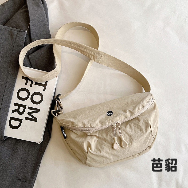 Crossbody Bag Men - 超軽量クロスボディサドルバッグ 男女兼用 旅行用 防水 2026年新スタイル 多機能シングルショルダーバッグ