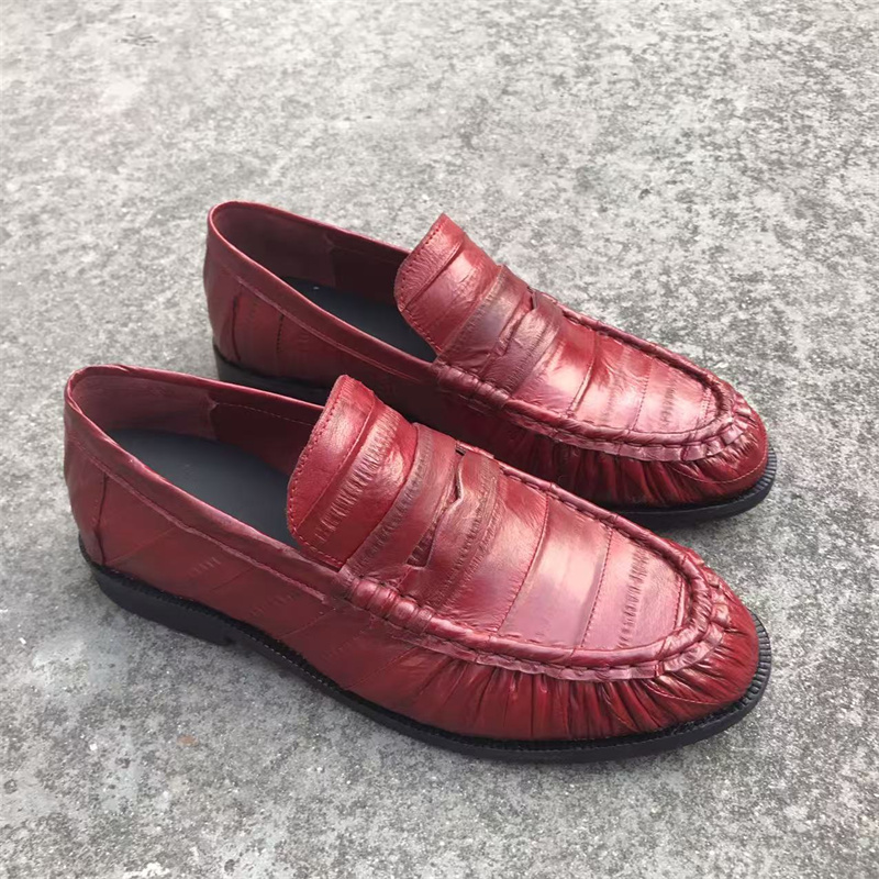 新しいペニーローファーは非常に柔軟なウナギ革で作られており、 - Suede Loafers Men のレビューと価格